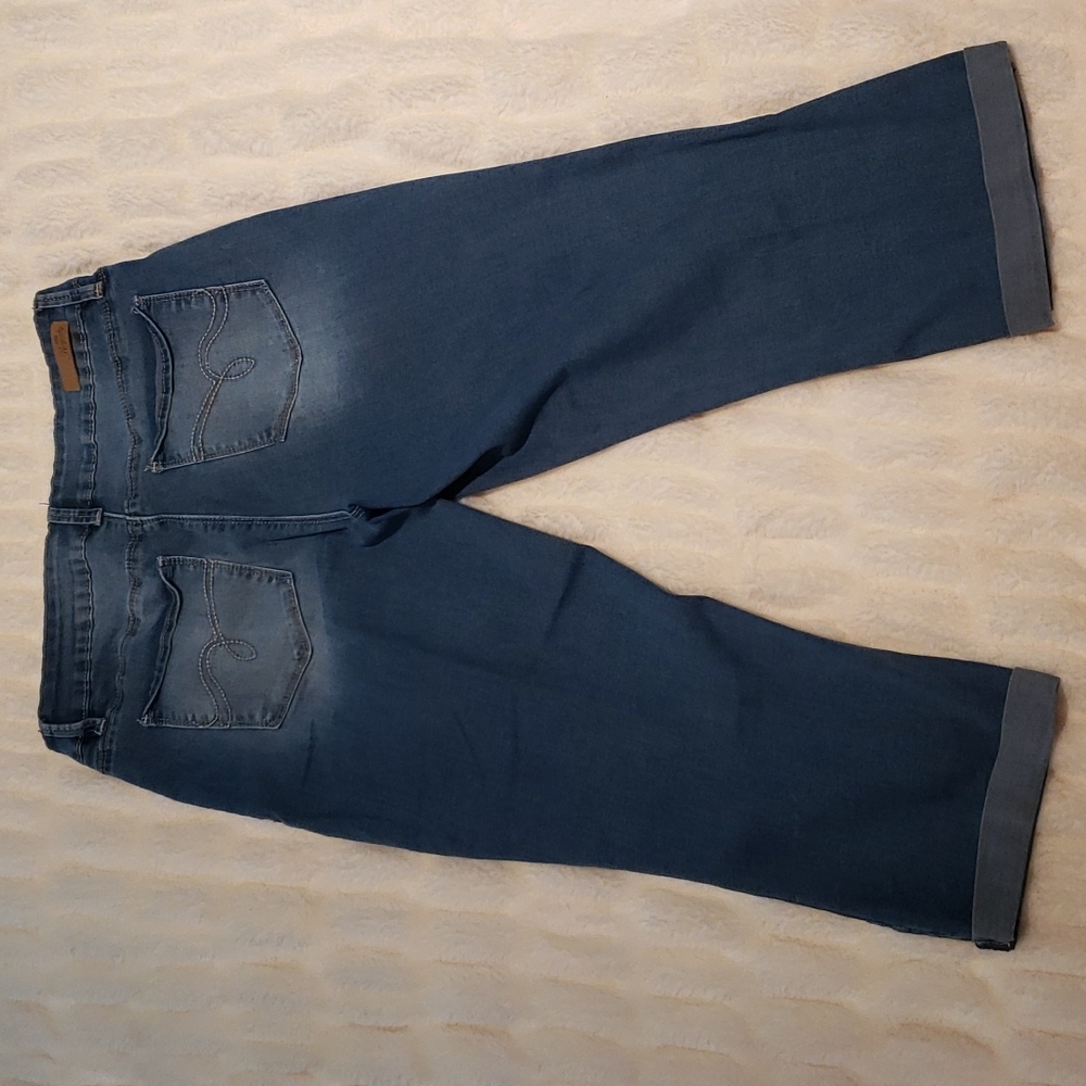 Womens capri jeans size 10 - Picture 2 of 3